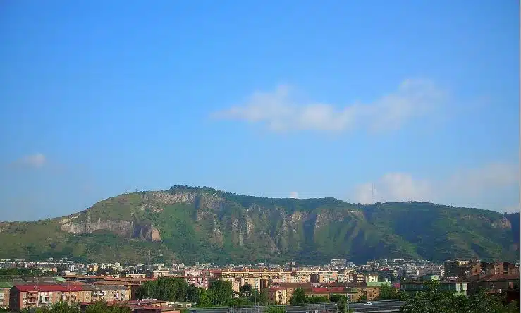 collina dei camaldoli a Napoli