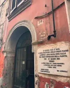 casa di Santa Maria Francesca delle cinque piaghe di Gesù Cristo quartieri spagnoli